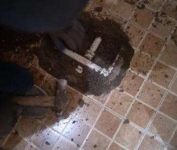 延边卫生间漏水维修公司为您分享下卫生间渗水如何处理及注意事项